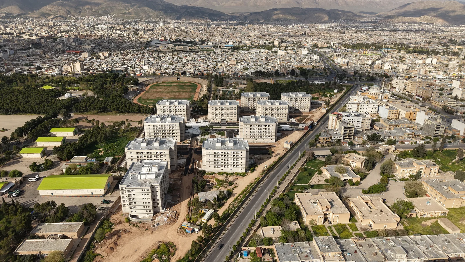 نمای مجتمع ۴۵۰ واحدی شیراز — تصویر 1